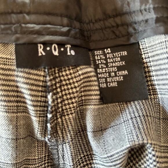 RQT High Rise Gray Plaid Wide Leg Cuffed Flat Front Pants size 14 - Picture 4 of 4